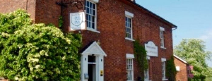 The Hanmer Arms Hotel Whitchurch is one of Lugares favoritos de Carl.