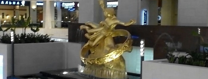 Vegas Mall is one of Lieux sauvegardés par Леночка.