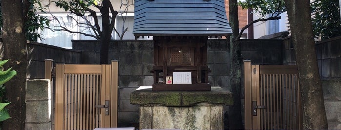 武蔵御嶽神社 is one of 渋谷区.