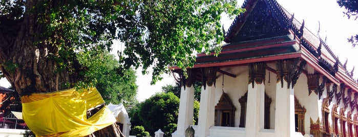 วัดสุวรรณดารารามราชวรวิหาร (วัดทอง) Wat Suwandararam Rajawaraviharn (Wat Thong) is one of ไหว้พระ 9 วัด อยุธยา.