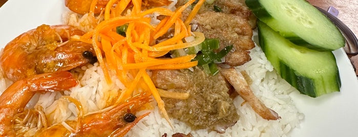 HaLong Vietnamese Restaurant is one of Must must try.