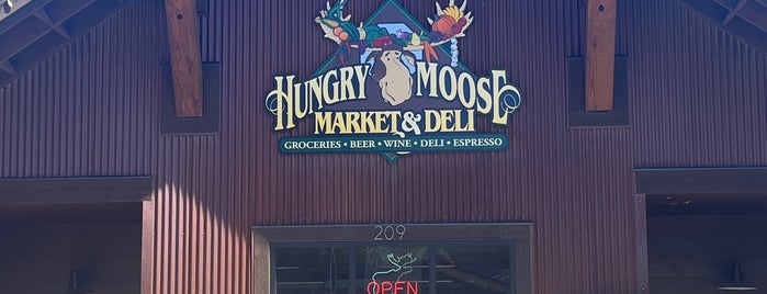 The Hungry Moose is one of Lieux qui ont plu à Justin.