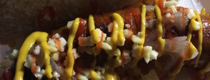 hot dogs el aleman is one of Posti che sono piaciuti a Luis Miguel.