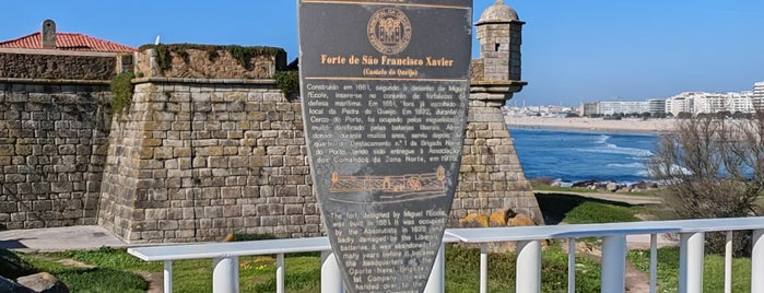 Forte de São Francisco Xavier do Queijo (Castelo do Queijo) is one of Orte, die Thierry gefallen.