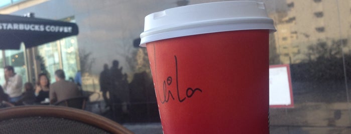 Starbucks is one of Peq. Alm. & Lanche (Grande Porto).