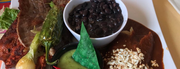 Casa Oaxaca is one of The 15 Best Places for Chorizo in Santa Ana.