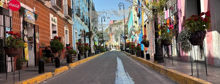 avenida hidalgo is one of Atlixco.