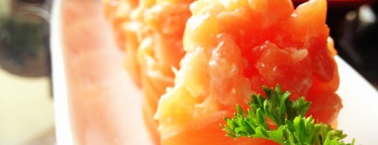 Yaah Cozinha Oriental is one of [Favoritos] Sushi..
