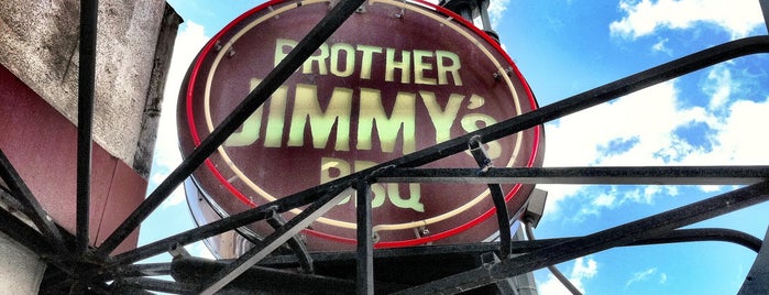 Brother Jimmy's BBQ is one of Tempat yang Disimpan Curt.