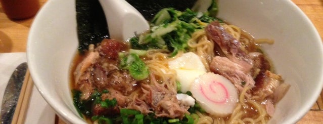 Momofuku Noodle Bar is one of Luciaさんの保存済みスポット.