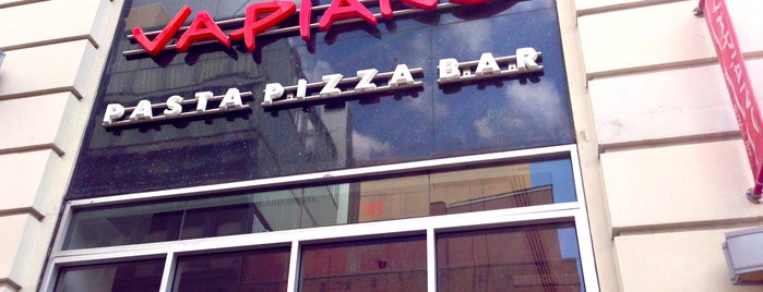 Vapiano is one of Union Square.