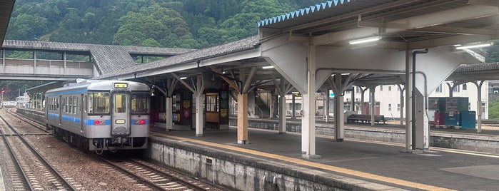 Awa-Ikeda Station is one of 図書館ウォーカー.