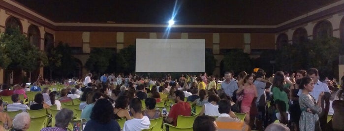 Cine de verano del patio de la Diputación is one of My Fav Palces.