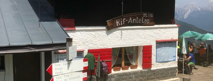 Rifugio Antelao is one of Aleさんのお気に入りスポット.