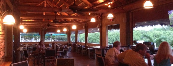 Tarpon Creek Bar & Grill is one of Tempat yang Disukai Oxana.