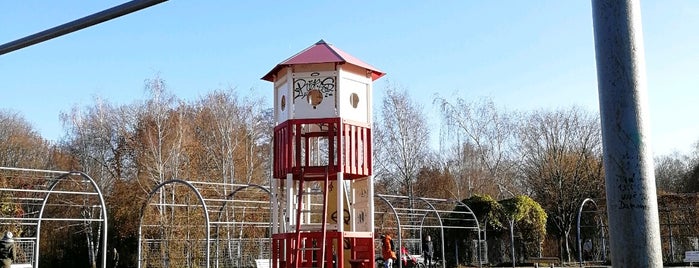 Spielplatz am Bürgerpark is one of kids places.