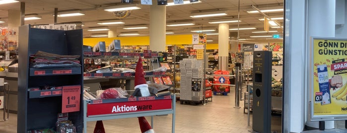 NETTO is one of Berlins Supermärkte.