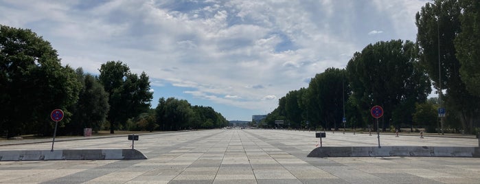 Große Straße is one of WWII.