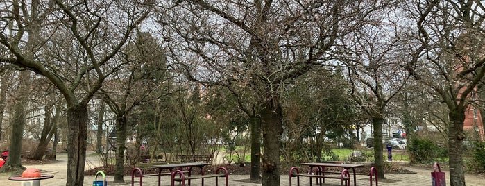 Masurenspielplatz is one of Spielplatz Berlin.