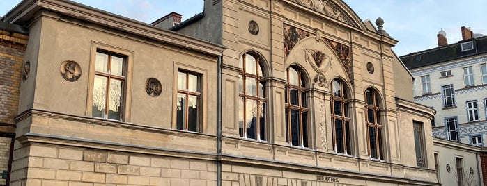 Bibliothek am Luisenbad is one of berlín💖.