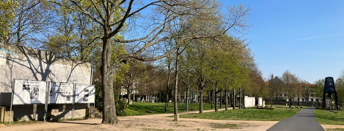 Invalidenfriedhof is one of Berlin.