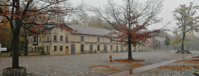 Museum Neukölln is one of Lugares favoritos de Sarah.