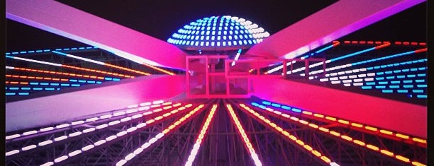 The Giant Wheel is one of Lugares favoritos de Ayin.