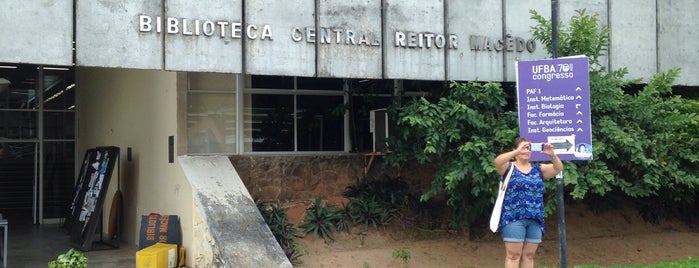Biblioteca Central Reitor Macedo Costa is one of Faculdade.
