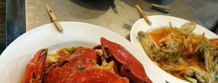 Gayang Seafood Restaurant 佳揚海鮮樓 is one of コタキナバルのグルメスポット.