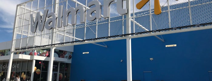 Walmart Supercenter is one of Posti che sono piaciuti a Stephania.