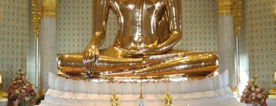 Golden Buddha is one of Locais curtidos por Sopha.