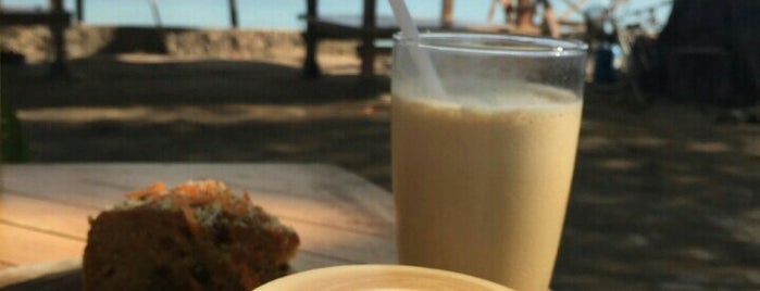 Coffee & Thyme Gili Air is one of Tempat yang Disukai Alex.