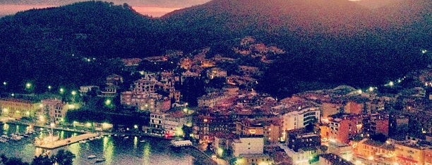 Porto Ercole is one of Neapol.