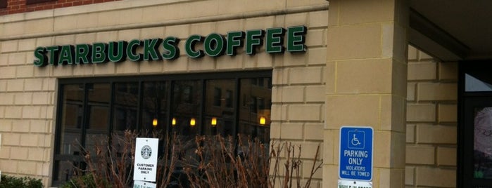 Starbucks is one of Tempat yang Disukai Nat.