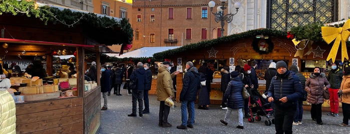 Mercatino di Natale Francese is one of Bologna and closer best places 3rd.