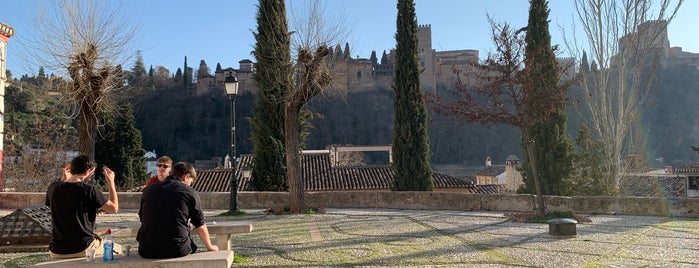 placeta De La Victoria is one of Ma Granada.