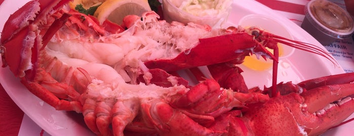 The Lobster Roll Restaurant is one of สถานที่ที่ Nancerella ถูกใจ.