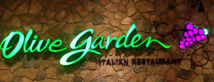 Olive Garden is one of Comida rápida rica.