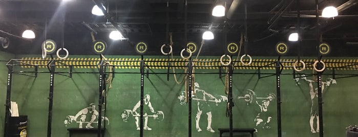 Crossfit Circus Gym is one of Luisさんの保存済みスポット.