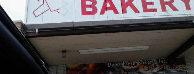 Oven Fresh Bakery is one of Chicago.