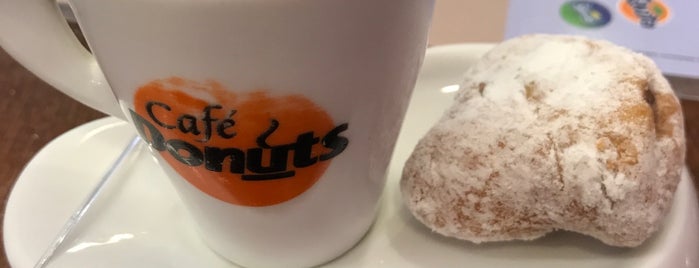 Café Donuts is one of Cafés e Doces em SJC.