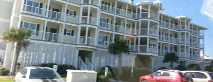 Holiday Inn Club Vacations Galveston Seaside Resort is one of Clint'in Beğendiği Mekanlar.