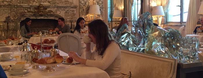 Restaurant Le Meurice Alain Ducasse is one of Nohaさんのお気に入りスポット.
