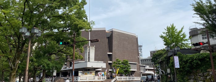 岡山市民会館 is one of 忘れじのスポット.