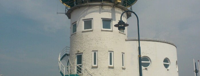Vuurtoren van Harlingen is one of Lighthouses.