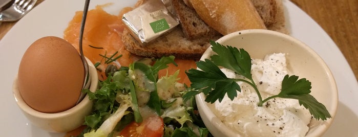 Le Pain Quotidien is one of Danielleさんのお気に入りスポット.