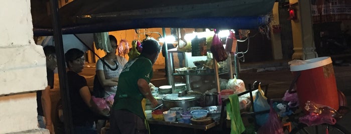 Lbh Melayu Koay Teow Th'ng 台牛后粿条汤 is one of Lugares favoritos de See Lok.