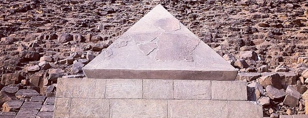 Dahshur Pyramids Complex is one of Egipto.