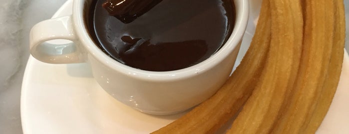 Chocolatería San Ginés is one of Fabioさんのお気に入りスポット.