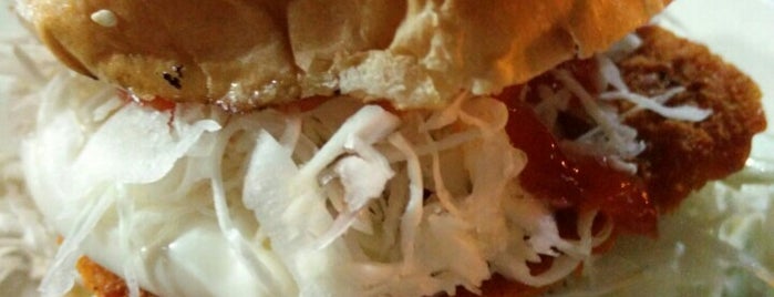 Gerai Burger Oblong (Che Ein) is one of Makan @ Utara #12.